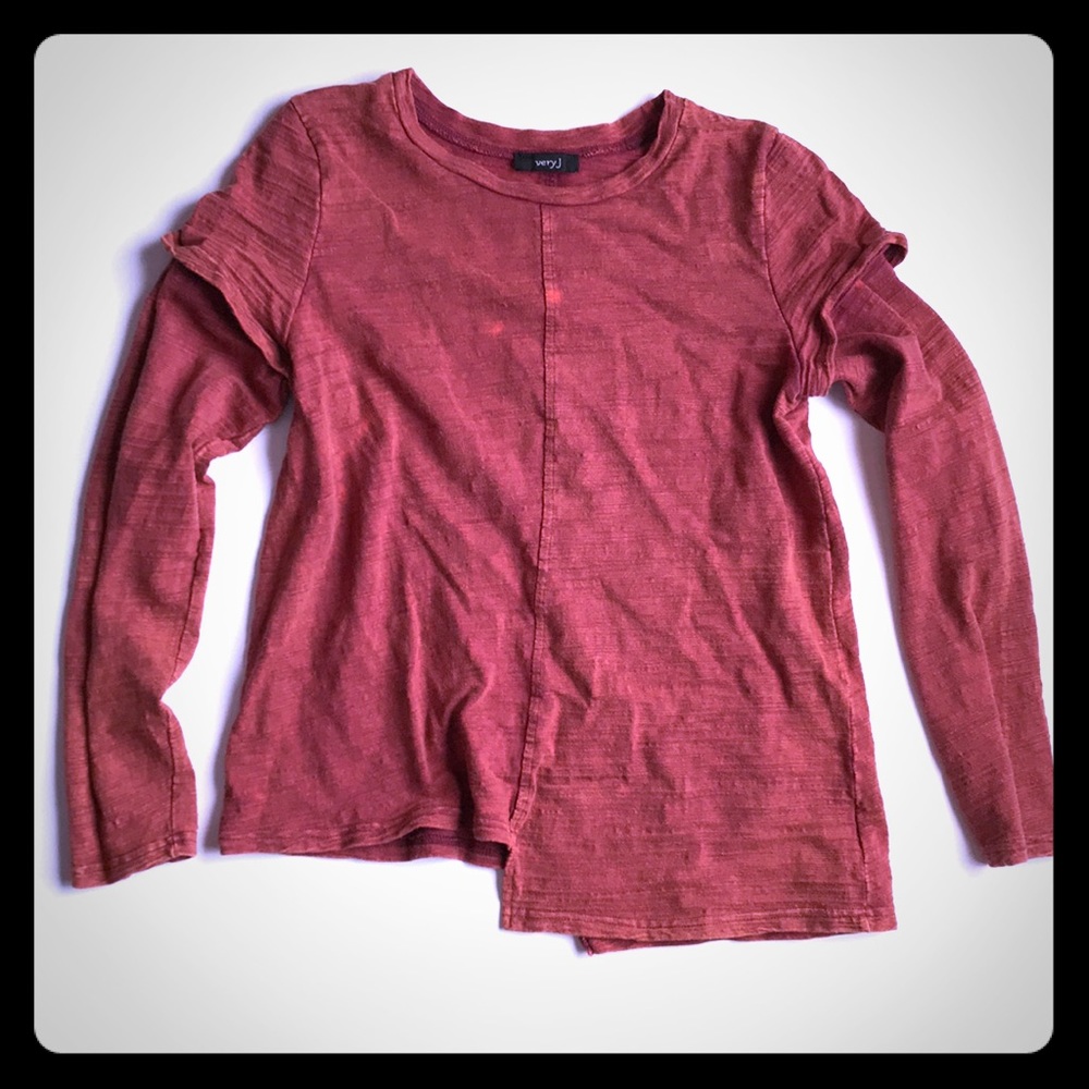 Asymmetrical rare tee